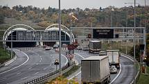 Tunel Lochkov na Pražském okruhu.