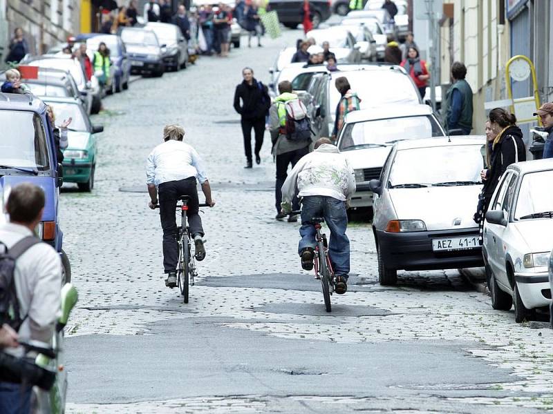 Sousedské slavnosti v ulici Krymská byly součástí akce Zažít město jinak