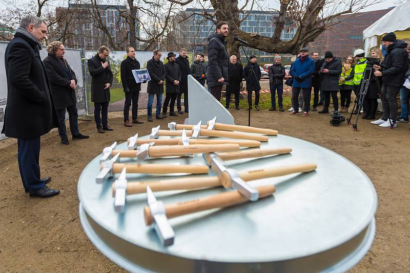 Slavnostní zahájení stavby Štvanické lávky.