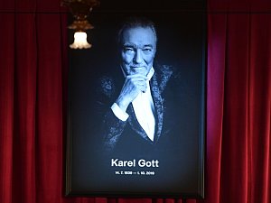 Karel Gott.