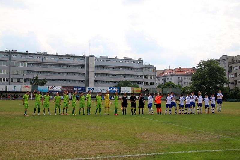 Vltavín přišel o svůj náskok na čele tabulky. Po domácí prohře 0:1 s Královým Dvorem jej právě tento soupeř bodově srovnal.