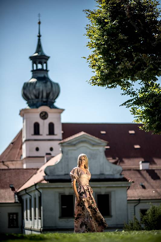 Sopranistka Lenka Graf při focení pro Deník 29. srpna v Praze.