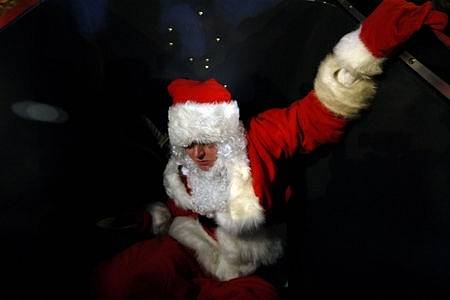 Druhý ročník "Výnášení Santa Clause" proběhl 19. prosince v Praze. 