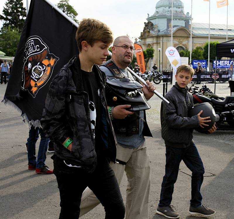 Spanilá jízda v rámci Prague Harley Days 2016.