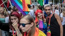 Průvod hrdosti gayů, leseb, bisexuálů, translidí (LGBT) Prague Pride prošel Prahou.