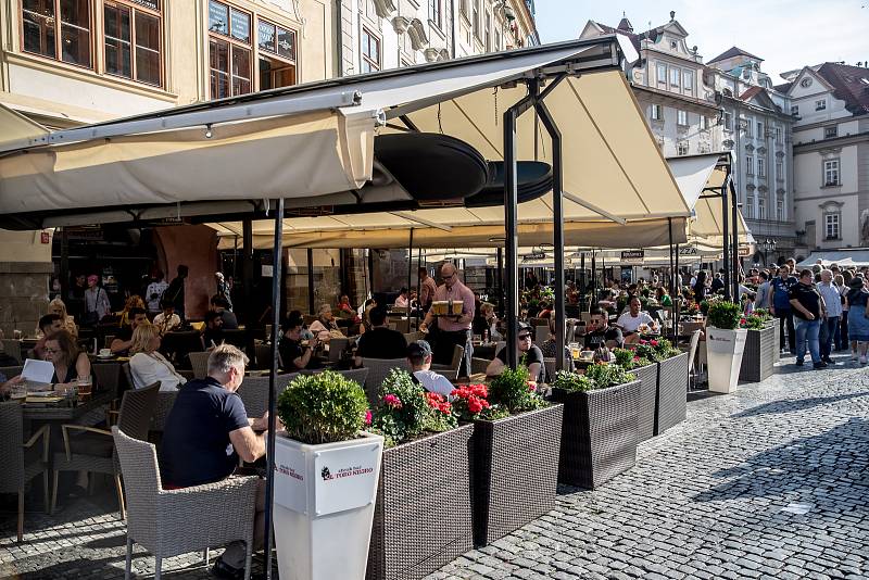 Zahrádky restaurací v centru Prahy