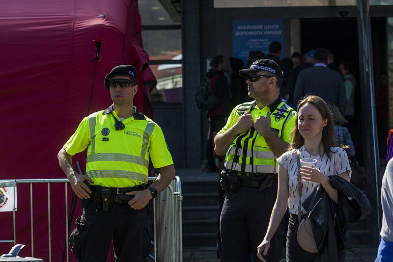 Přesunuté Krajské asistenční centrum pomoci Ukrajině zahájilo provoz ve Vysočanech.