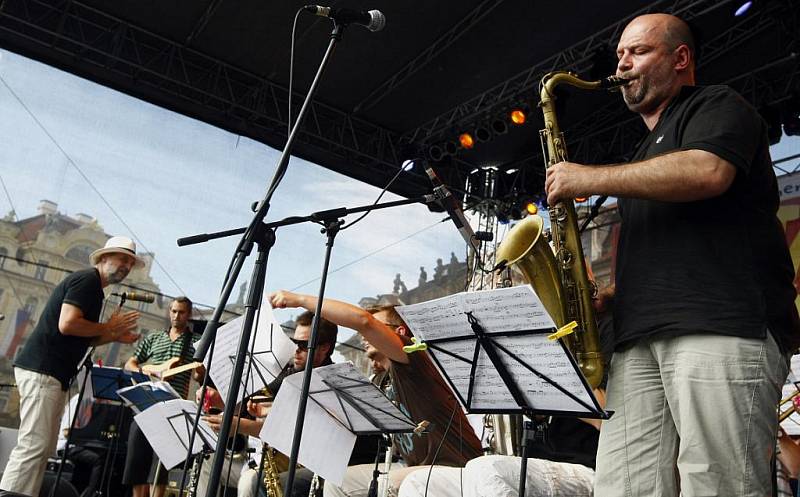 Na Staroměstském náměstí byl zahájen jubilejní V. ročník Mezinárodního jazzového festivalu Bohemia Jazz Fest