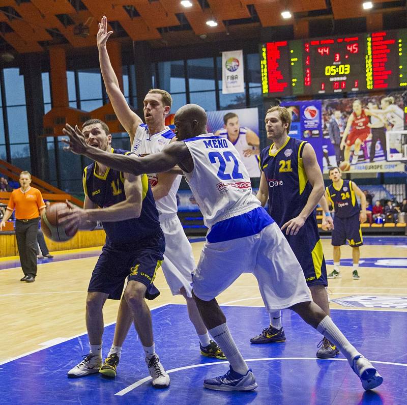 Basketbalisté USK Praha zvítězili nad Opavou 76:67.