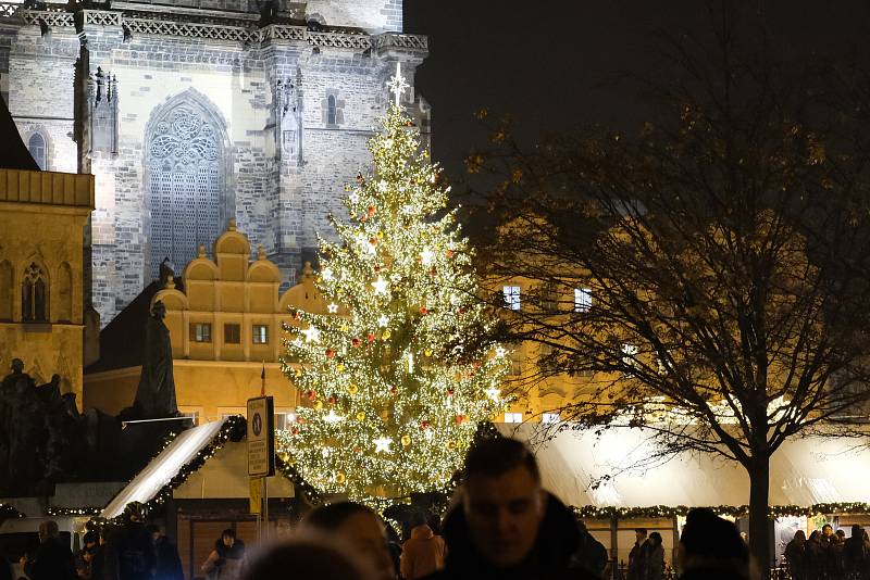 Staroměstské náměstí a Mariánské náměstí v pátek 25. listopadu 2022. 