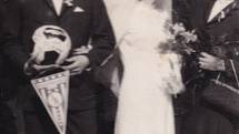 Svatební foto r. 1971.
