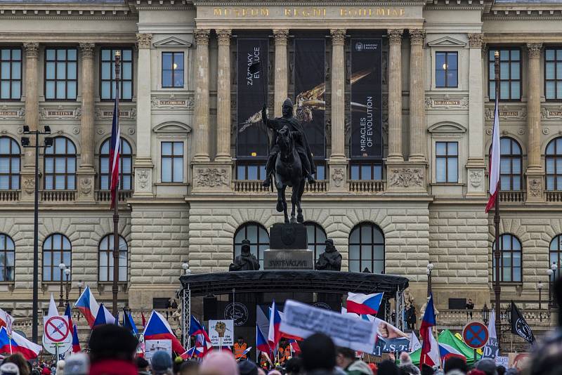 Demonstrace proti povinné vakcinaci, Praha 9. ledna 2022.