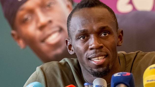 Jamajský sprinter Usain Bolt na tiskové konferenci v Praze.