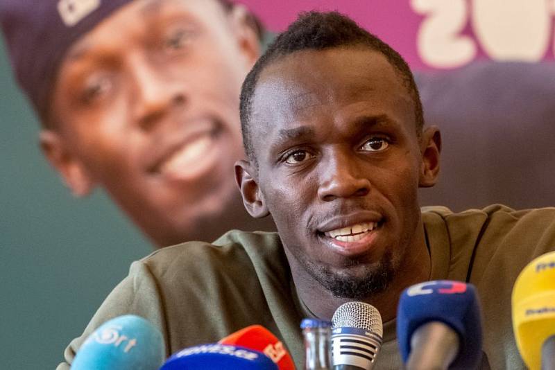 Jamajský sprinter Usain Bolt na tiskové konferenci v Praze.