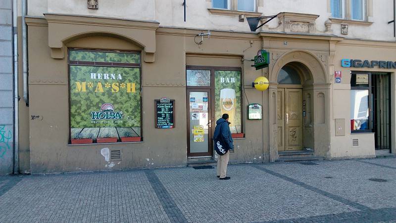 Zavřené hospody, restaurace a bary v Karlíně.