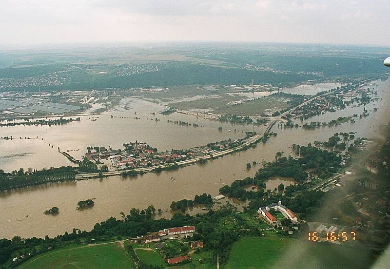 Ničivá povodeň v roce 2002, Lahovice - Vltava a Berounka.