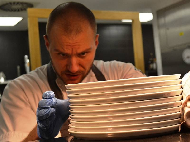 Festival Chef Time Fest: z kuchařského 'duelu' Jaroslav Žídek - Marek Raditsch v dejvické restauraci AvantGarde.