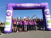 V neděli 20. září projel Prahou peloton cyklistů, který upozornil na důležitost prevence rakoviny děložního čípku. Akce nazvaná Fialová cyklojízda se letos konala již podruhé a je součástí celosvětové kampaně World GO Day. Foto: Lenka Hájková
