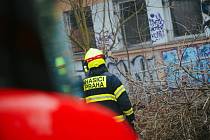 Zásah hasičů v Jeseniově ulici v Praze 3.