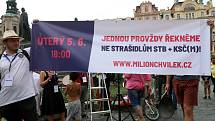 Pokličkový protest - poslední zvonění Babišovi na Staroměstském náměstí.