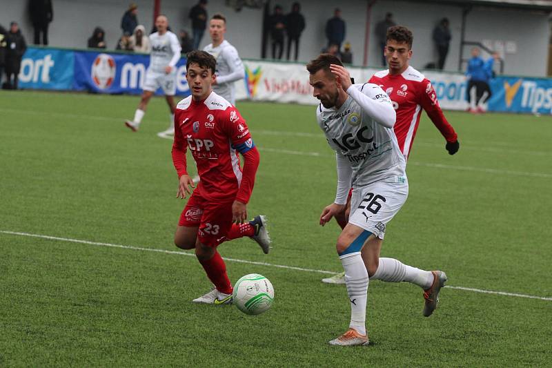 V rámci Tipsport ligy se na Xaverově utkaly Teplice s Pardubicemi. Zápas skončil remízou 1:1.