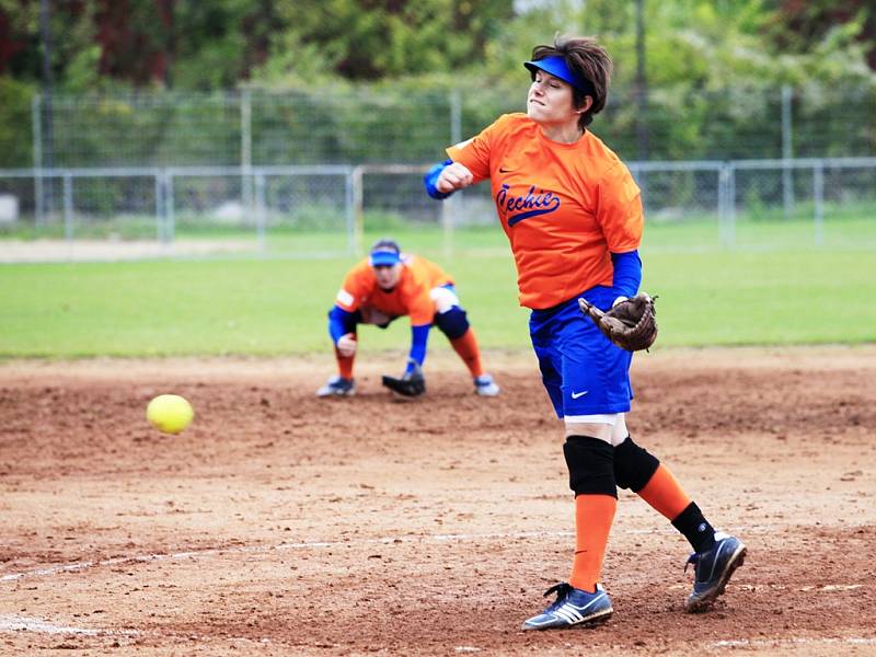 SOFTBALISTKY Eagles porazily v semifinále extraligy dvakrát Čechii Praha. Jsou tak jediný krok od finále.