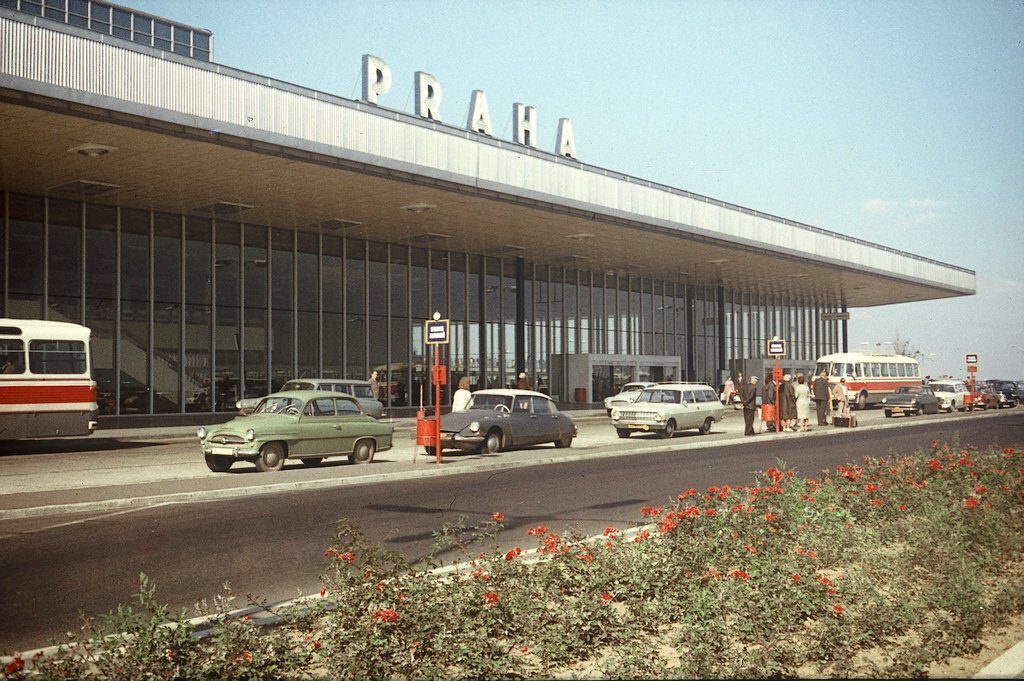 OBRAZEM: Před 85 lety začala stavba letiště. Chystá se přímá linka do  Bangkoku - Pražský deník