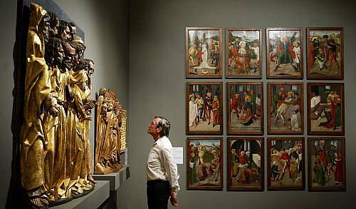 Ve Valdštejnské jízdárně v Praze byla 18. května zahájena výstava Rožmberkové – Rod českých velmožů a jeho cesta dějinami. Návštěvníkům představí na 600 rozličných uměleckých děl, dokumentů a artefaktů.