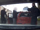 Policisté zadrželi pachatele krádeže vozidla. 