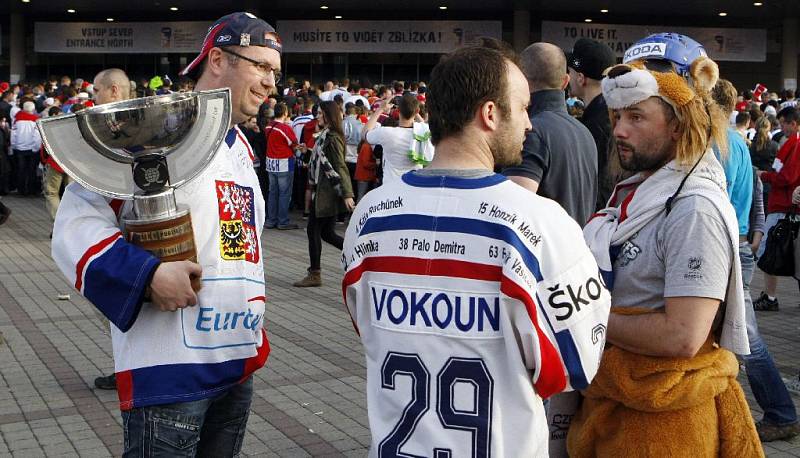 Hokejové utkání mistrovství světa mezi Českou republikou a Kanadou v pražské O2 Areně