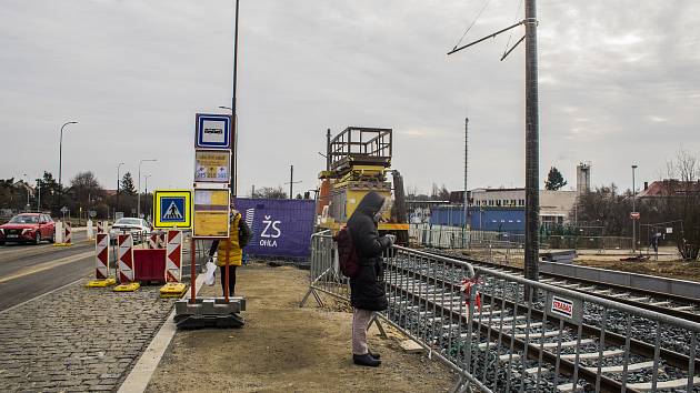 Výstavba tramvajové trati z Modřan do Libuše.