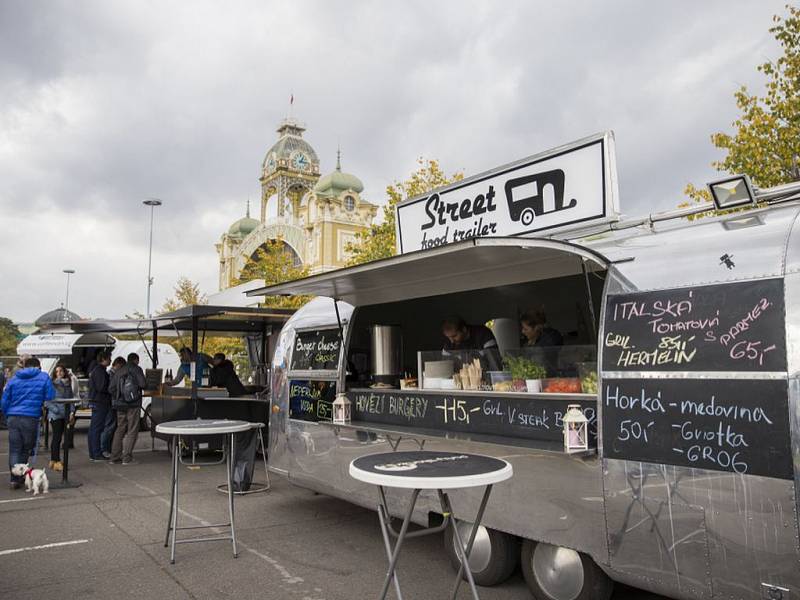 Food truck show.