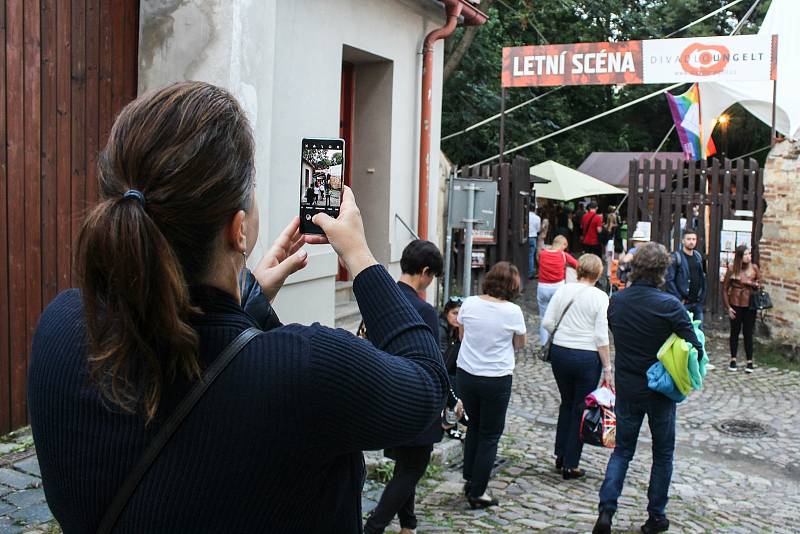 Letní scéna Divadla Ungelt se zabydlela na hradčanském Novém Světě