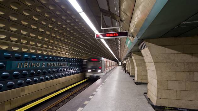 Stanice metra A Jiřího z Poděbrad se v únoru uzavře. Na deset měsíců -  Pražský deník