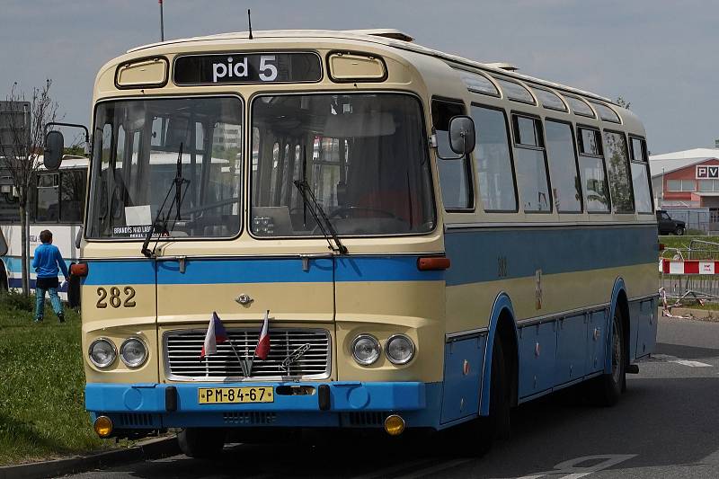 Autobusový den PID v Letňanech.