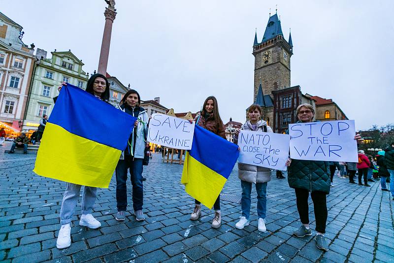 Z demonstrace Křídla pro Ukrajinu #WingsForUkraine, kterou uspořádala platforma Stojíme za Ukrajinou na Staroměstském náměstí v Praze 15. března 2022.