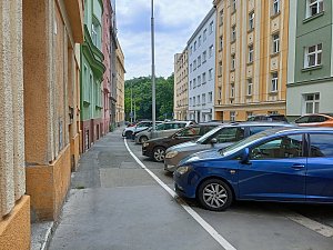 Parkování v ulici Horní, Praha 4 - Nusle.