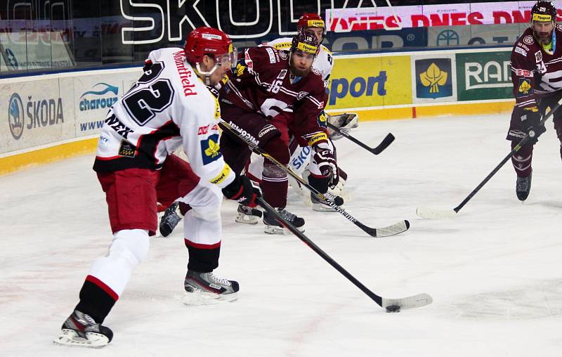 Čtvrtfinále play off hokejové extraligy - 1. zápas: HC Sparta Praha - Mountfield Hradec Králové 3:0 (1:0, 1:0, 1:0). 