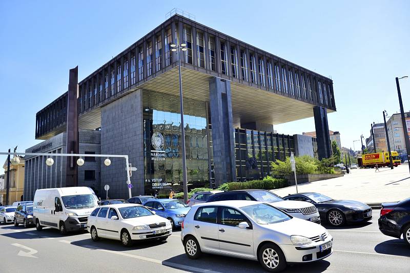Nová budova Národního muzea, bývalé sídlo Federálního shromáždění.
