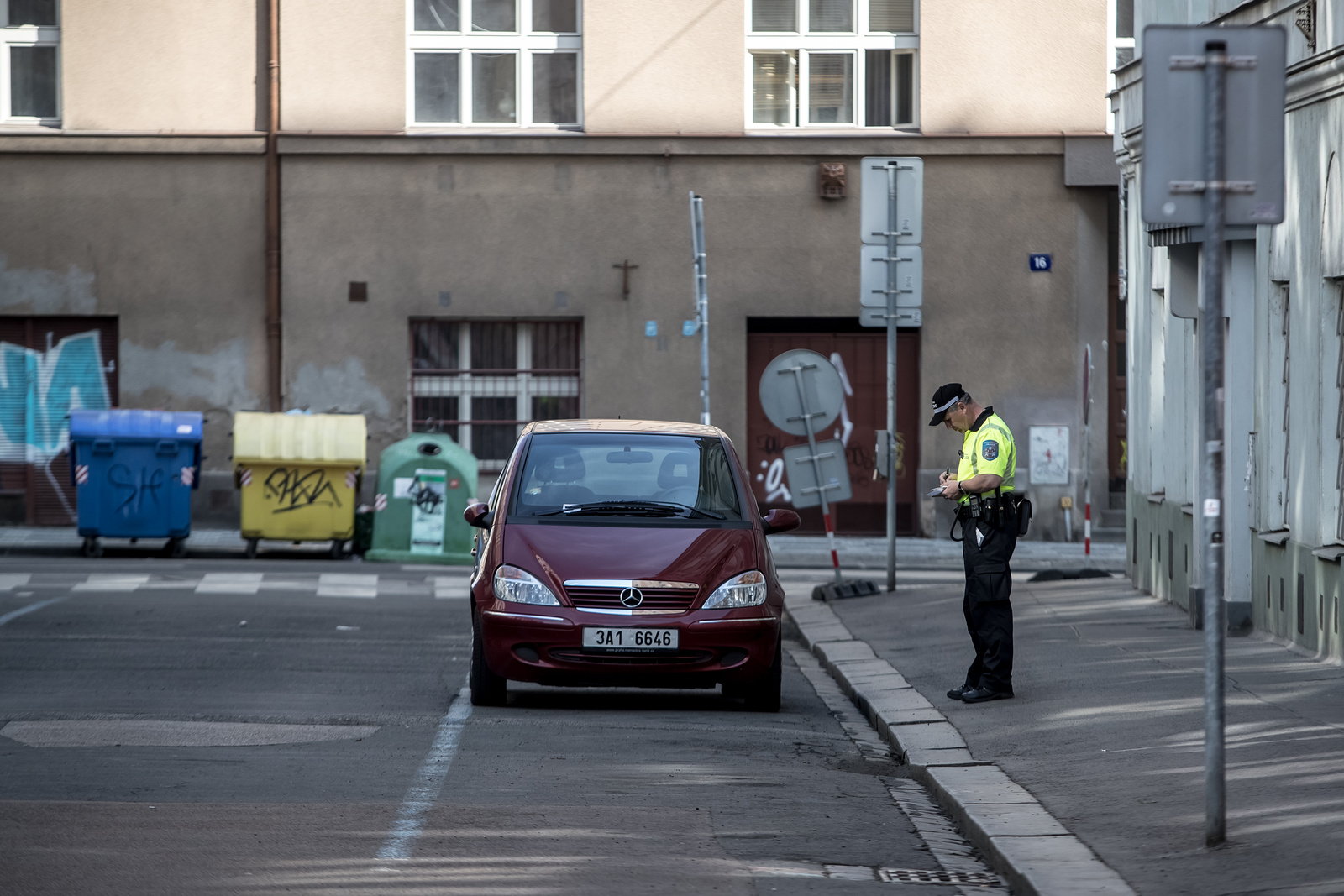 V Praze začíná blokové čištění ulic. Vrací se také odtahy aut - Pražský  deník