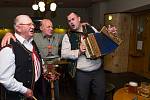 Dobová kapela v rámci oslav 174 let od uvaření první várky piva Pilsner Urquell.