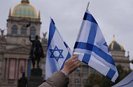 Veřejné shromáždění na podporu Izraele na Václavském náměstí v Praze.