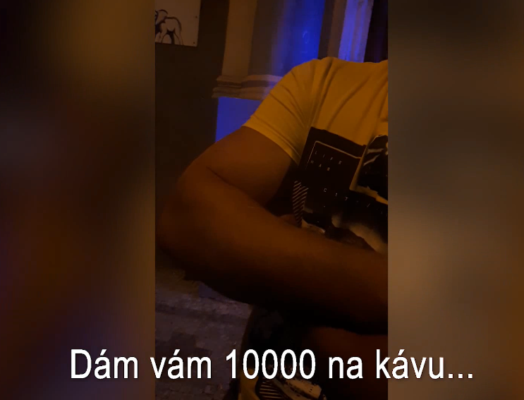 Řidič pod vlivem alkoholu se pokoušel podplatit policisty.