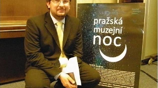 VSTUPNÉ NA MUZEJNÍ NOC se ani letos, až na dvě výjimky, vybírat nebude. „A od lidí nebudeme nic inkasovat ani v příštích ročnících. Ve chvíli, kdy mnoho muzeí opouští tradiční jeden den vstupu zdarma do institucí, mi nepřipadá vkusné dávat na Pražské muze