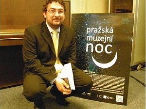 VSTUPNÉ NA MUZEJNÍ NOC se ani letos, až na dvě výjimky, vybírat nebude. „A od lidí nebudeme nic inkasovat ani v příštích ročnících. Ve chvíli, kdy mnoho muzeí opouští tradiční jeden den vstupu zdarma do institucí, mi nepřipadá vkusné dávat na Pražské muze