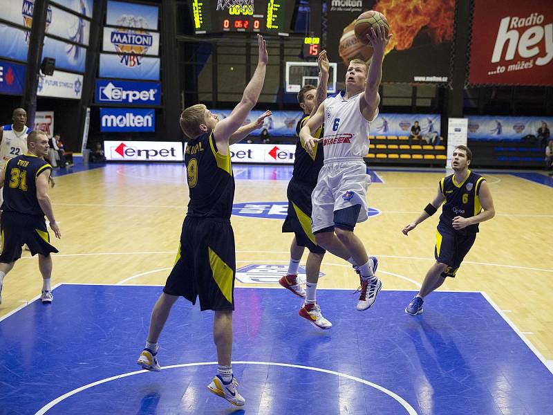 Basketbalisté USK porazili Opavu 86:57.