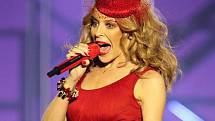 Koncert zpěvačky Kylie Minogue v pražské O2 Aréně.