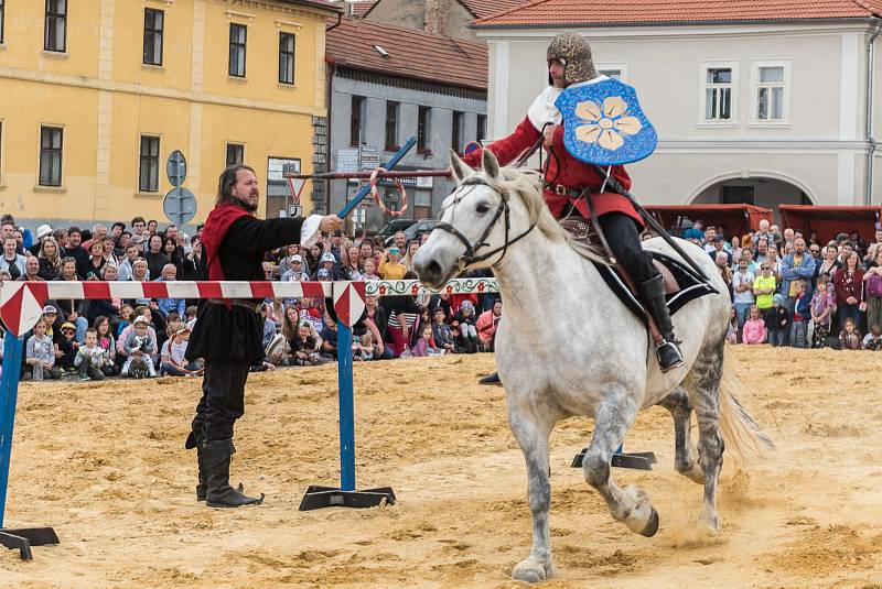 Oslavy 540 let od povýšení na královské město ve Velvarech.