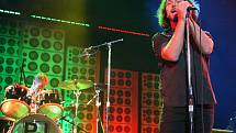 Američtí rockeři Pearl Jam zahráli v pondělí 2.července v O2 Areně.  