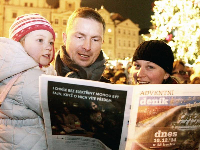 Česko zpívá koledy na Staroměstském náměstí 10. prosince.